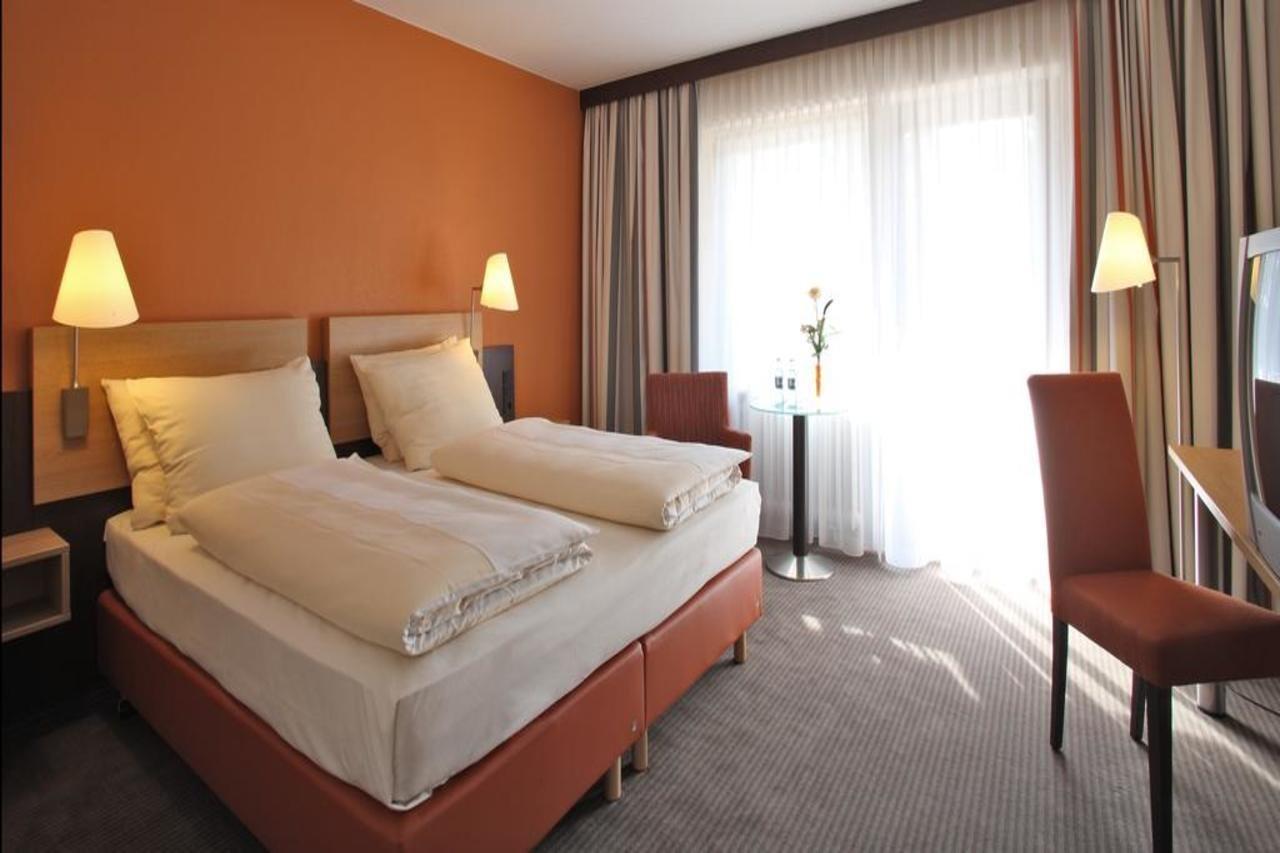Parkhotel Frankfurt-Roedermark Rodgau Bagian luar foto