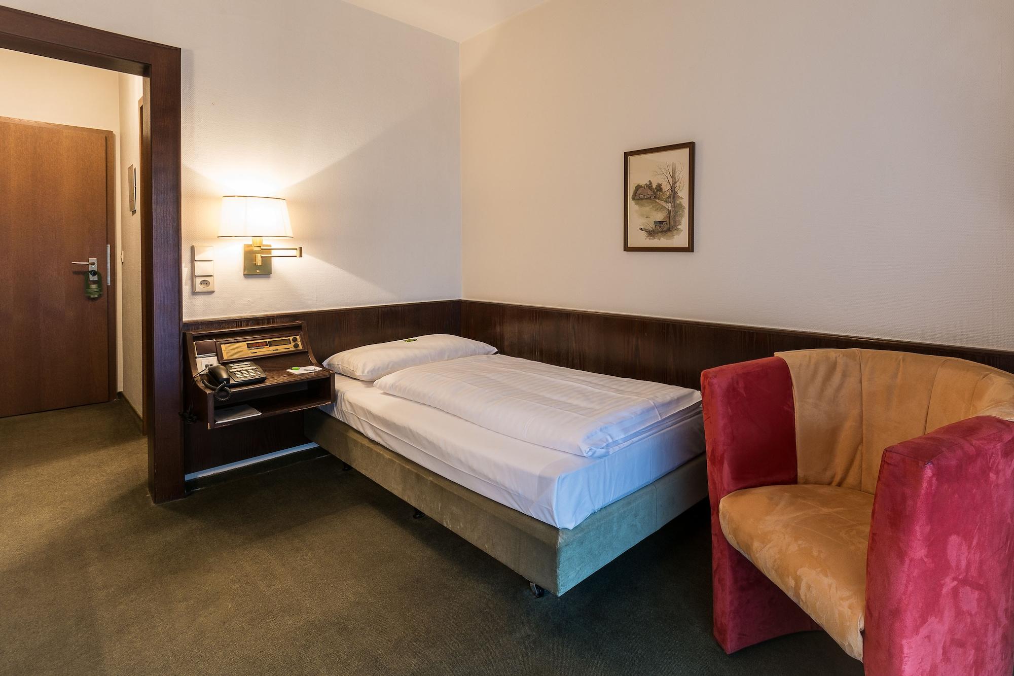 Parkhotel Frankfurt-Roedermark Rodgau Bagian luar foto