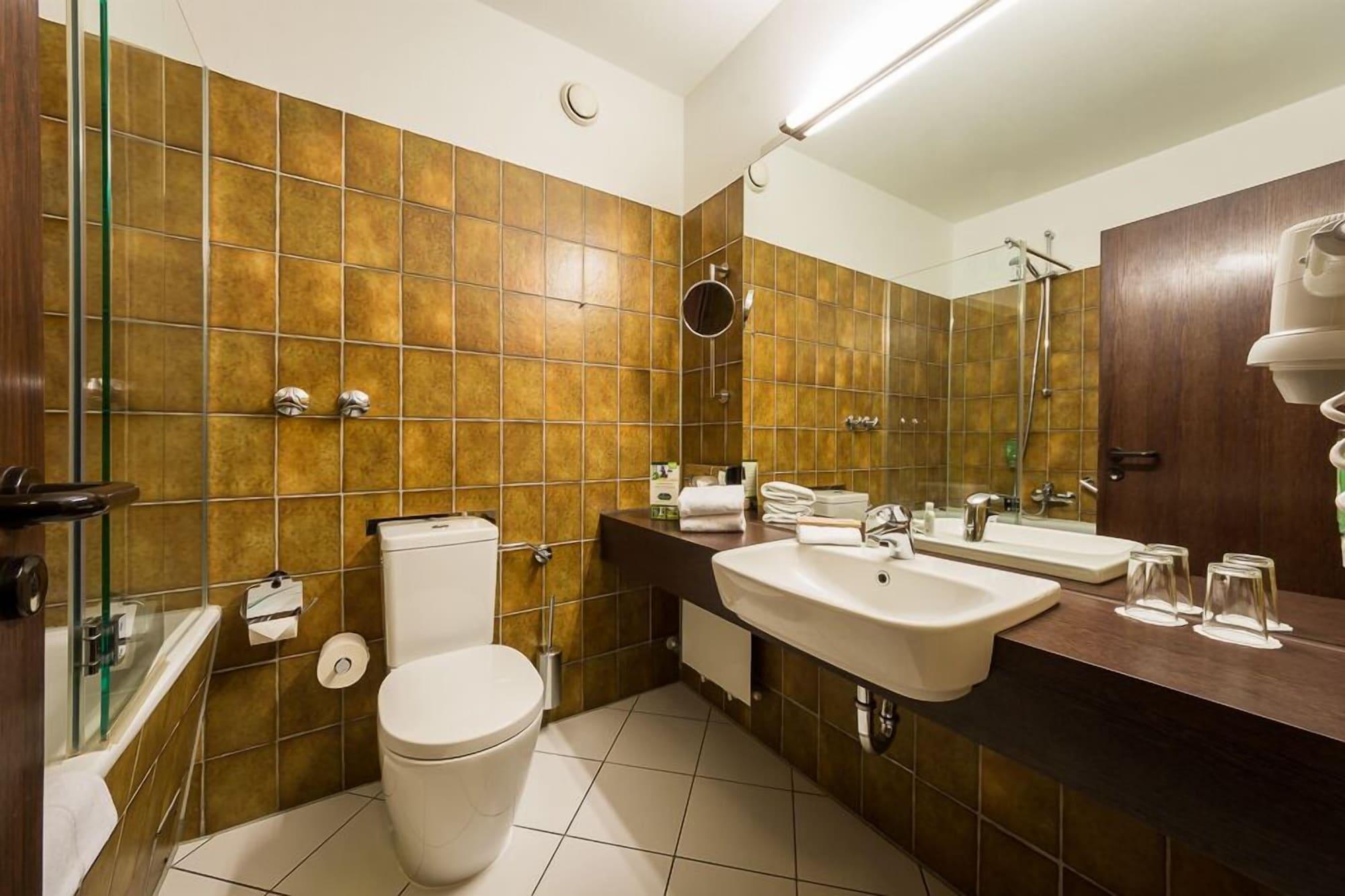 Parkhotel Frankfurt-Roedermark Rodgau Bagian luar foto