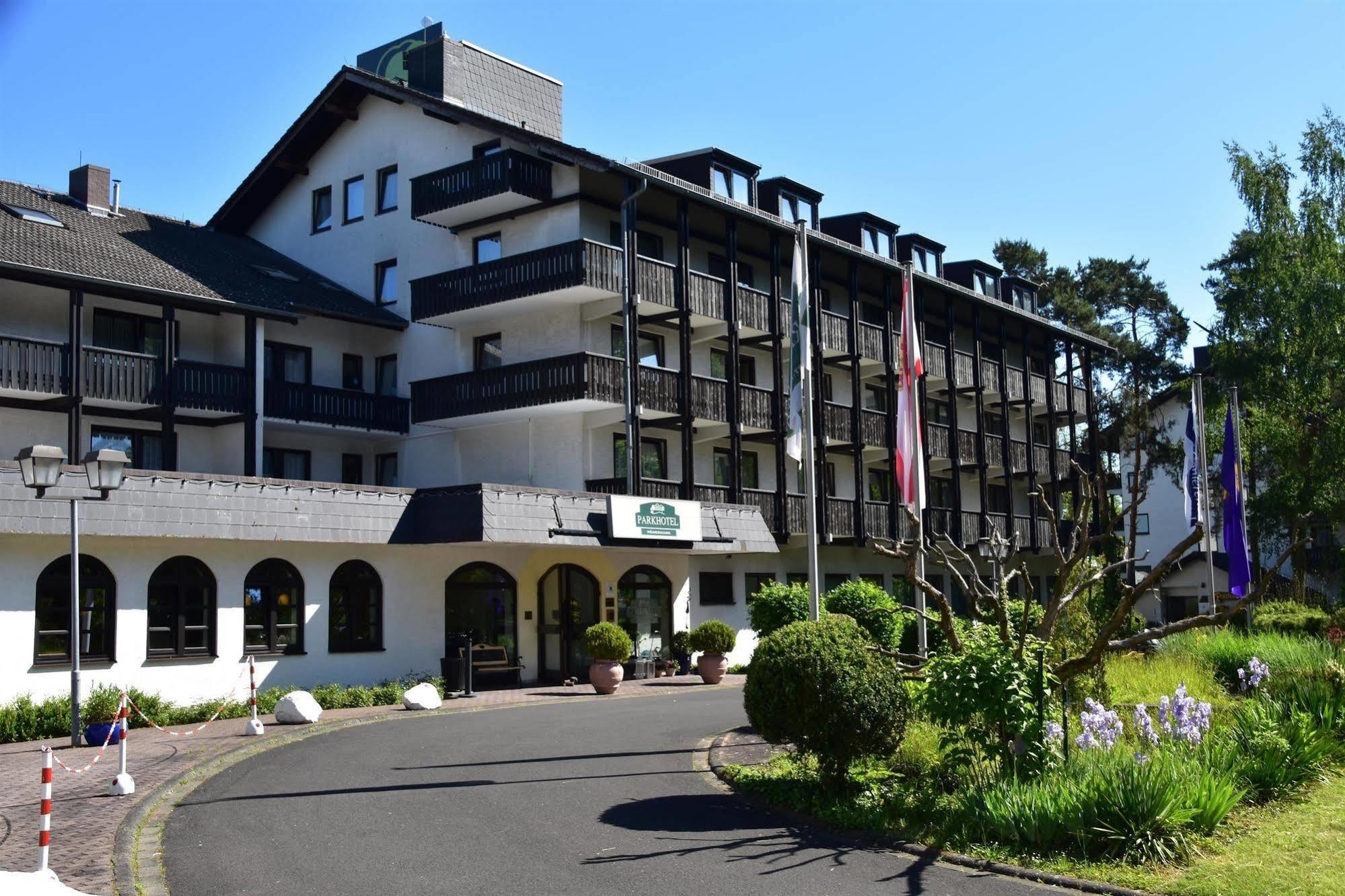 Parkhotel Frankfurt-Roedermark Rodgau Bagian luar foto