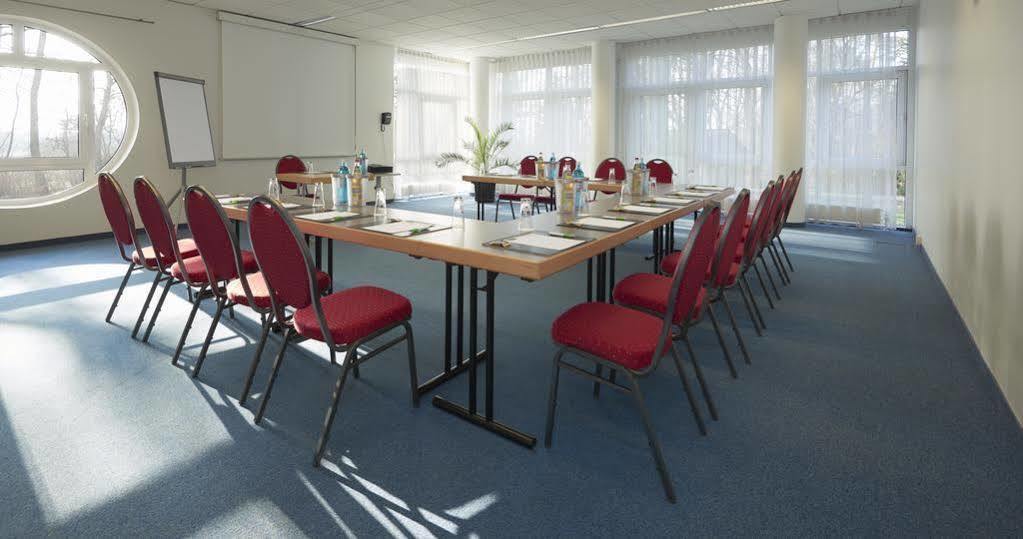 Parkhotel Frankfurt-Roedermark Rodgau Bagian luar foto