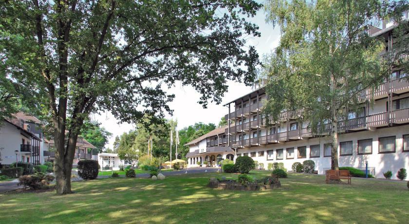 Parkhotel Frankfurt-Roedermark Rodgau Bagian luar foto